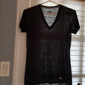 Under armor Ladies V neck short sleeve top